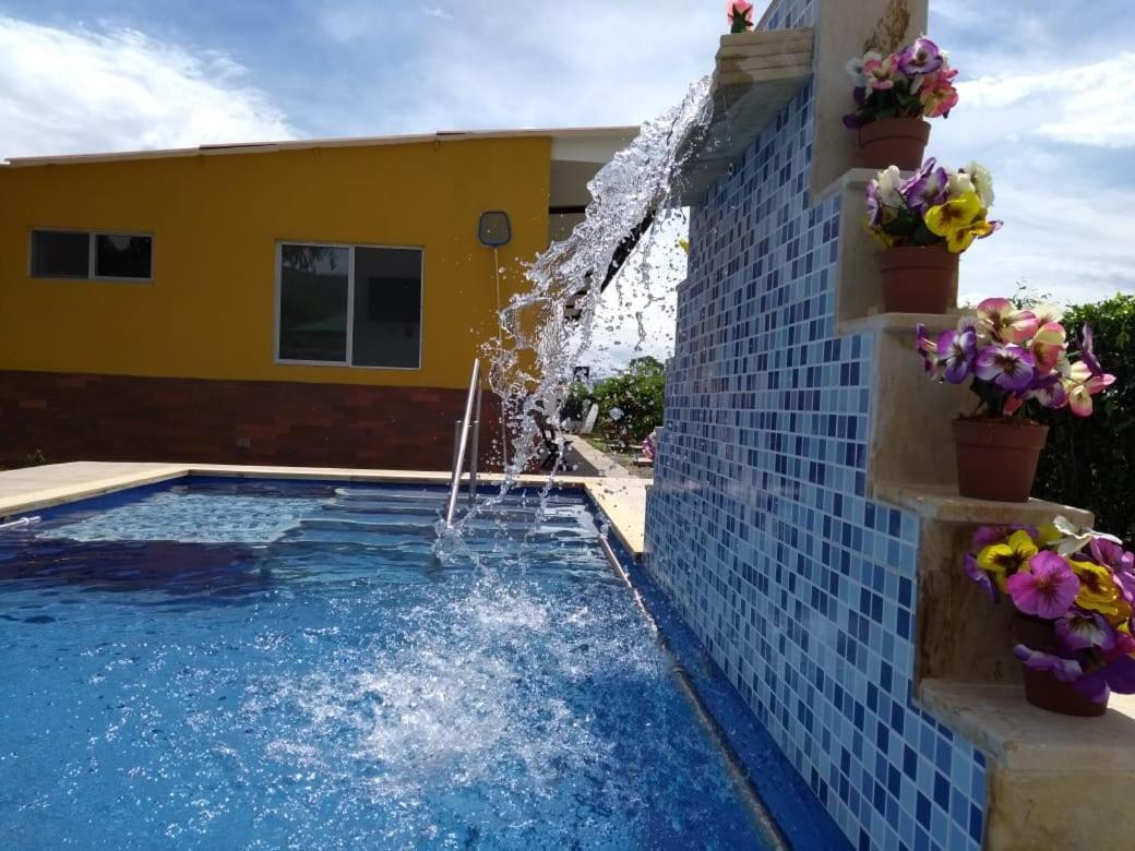 Bed and Breakfast C&H Casa Campestre El Oasis Ricaurte Girardot Экстерьер фото