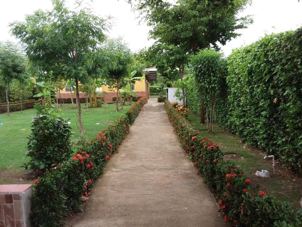 Bed and Breakfast C&H Casa Campestre El Oasis Ricaurte Girardot Экстерьер фото