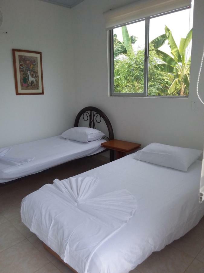 Bed and Breakfast C&H Casa Campestre El Oasis Ricaurte Girardot Экстерьер фото