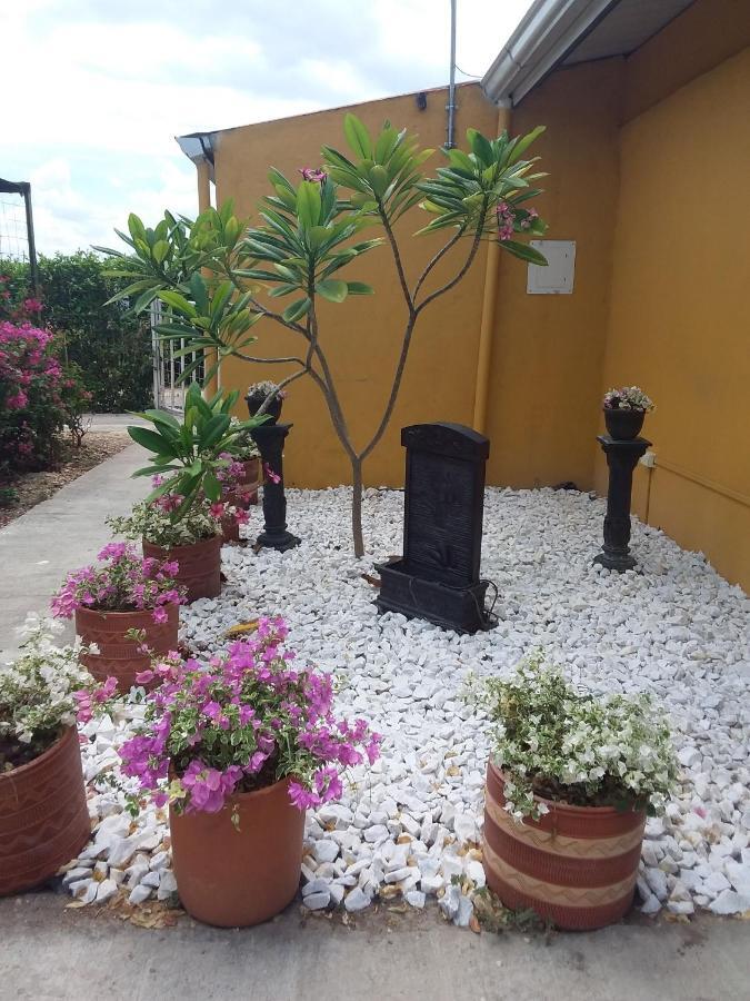 Bed and Breakfast C&H Casa Campestre El Oasis Ricaurte Girardot Экстерьер фото